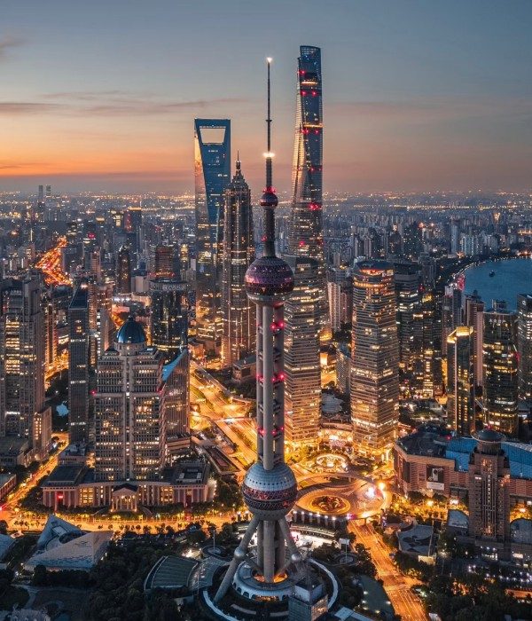 Oriental Pearl TV Tower (2)
