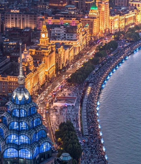 the Bund (1)